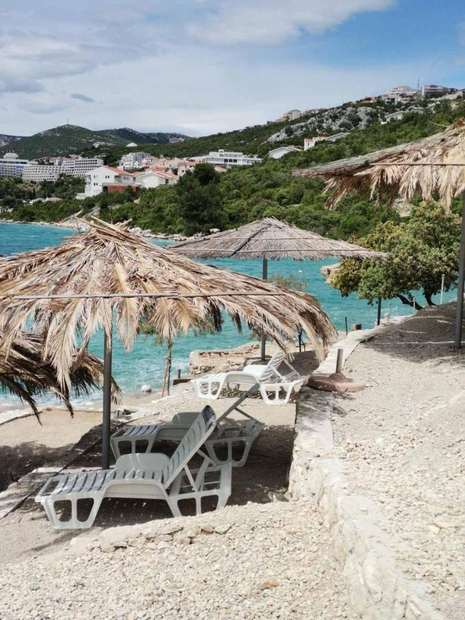 Beautiful Fully Renovated Apartment By The Sea, Large Balcony With Enchanting Views Neum Bagian luar foto